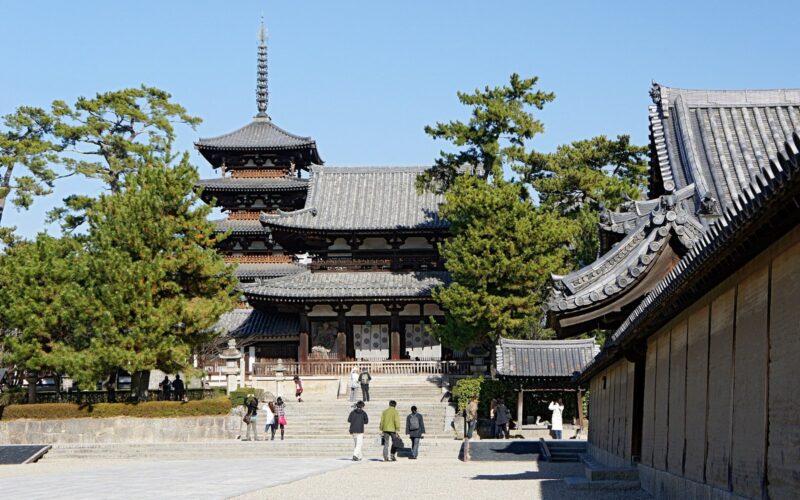 Japanse tempel: zo herken je een boeddhistische tempel en zo gedraag je je